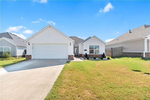 3761 Rockdale Street, Springdale, AR 72764