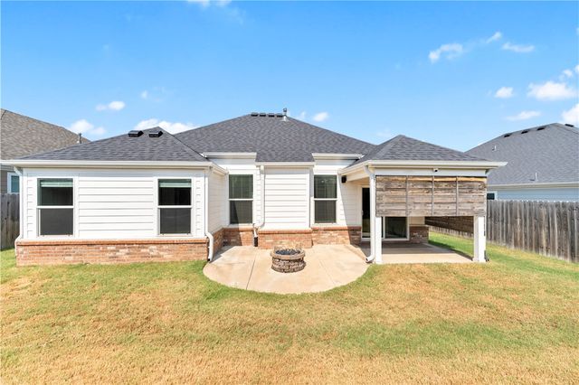 3761 Rockdale Street, Springdale, AR 72764