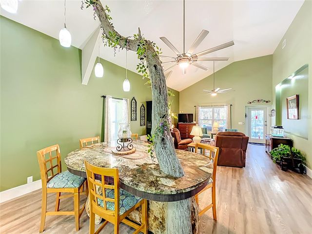 1825 PAMS WAY, Geneva, FL 32732