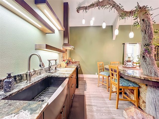 1825 PAMS WAY, Geneva, FL 32732