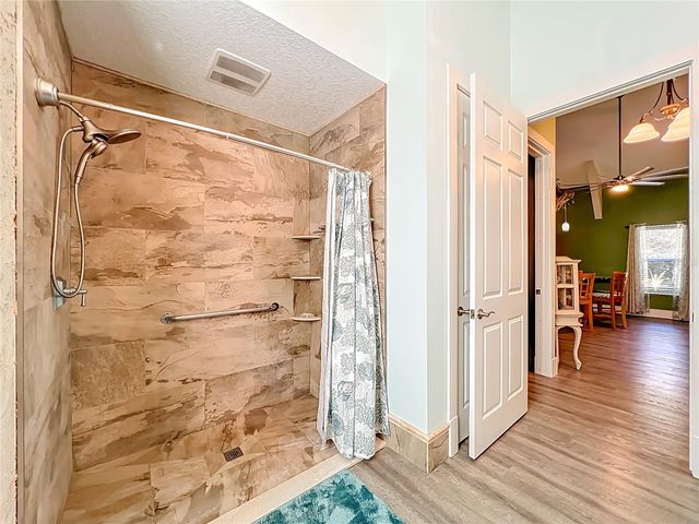 1825 PAMS WAY, Geneva, FL 32732