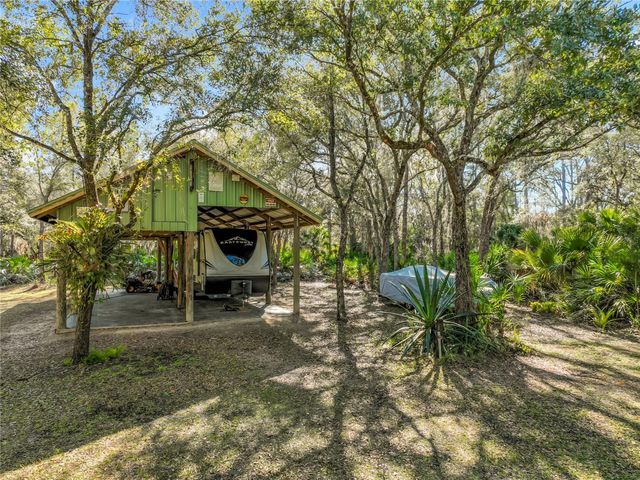 1825 PAMS WAY, Geneva, FL 32732