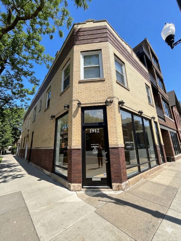 1912 N DAMEN Avenue 1, Chicago, IL 60647