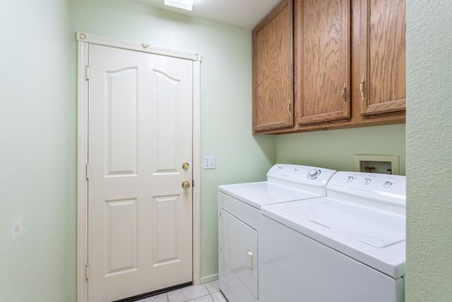 2238 Sophy Place, Redding, CA 96003