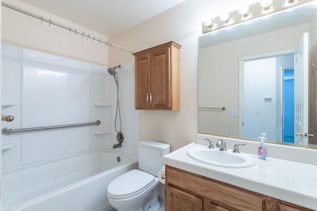 2238 Sophy Place, Redding, CA 96003