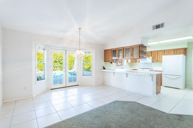 2238 Sophy Place, Redding, CA 96003