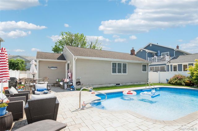 389 Briarwood Road, Massapequa, NY 11758