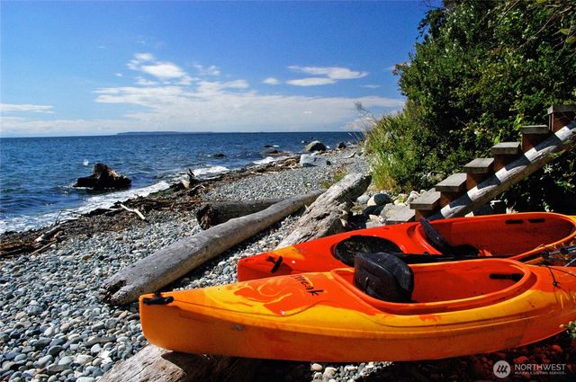 5526 Puffin Place, Blaine, WA 98230