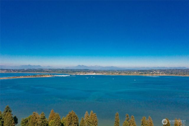 5526 Puffin Place, Blaine, WA 98230