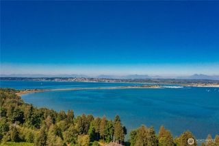 5526 Puffin Place, Blaine, WA 98230