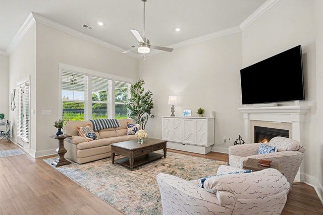 1087 Laconic Dr., Myrtle Beach, SC 29588