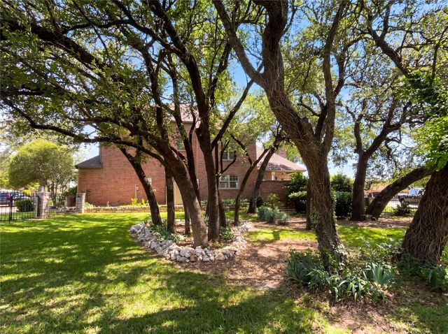4201 Bluff View Drive, Granbury, TX 76048