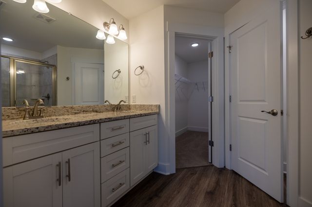 1086 Sweetleaf Dr, Franklin, TN 37064