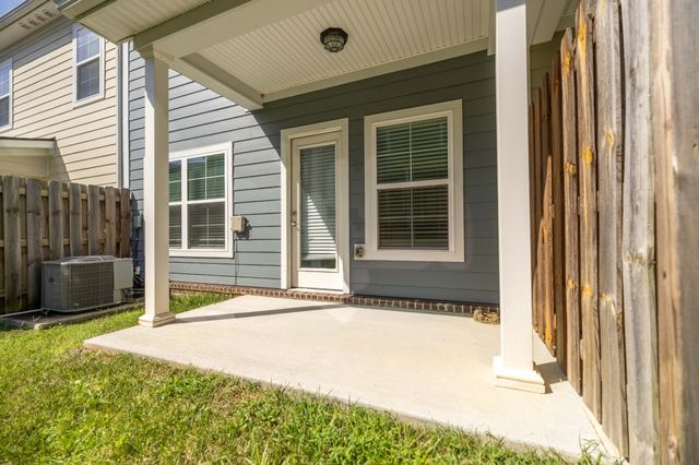 1086 Sweetleaf Dr, Franklin, TN 37064