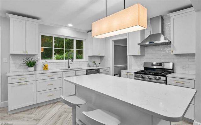 1208 W Cornwallis Drive, Greensboro, NC 27408