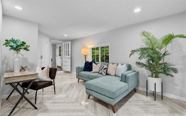 1208 W Cornwallis Drive, Greensboro, NC 27408