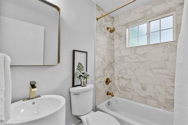 1208 W Cornwallis Drive, Greensboro, NC 27408
