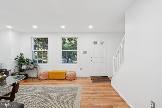 6246 HILLSIDE RD, Springfield, VA 22152