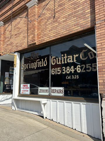 610 5th Ave, W, Springfield, TN 37172