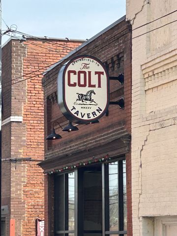 610 5th Ave, W, Springfield, TN 37172