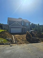 2906 York House Drive, Greensboro, NC 27407