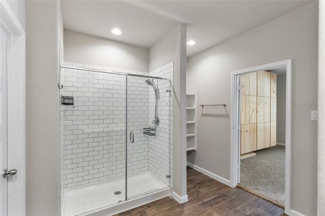 430 Kickapoo Drive, Anahuac, TX 77514