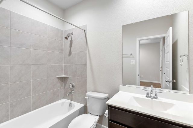 430 Kickapoo Drive, Anahuac, TX 77514