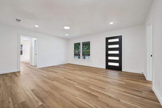 1712 Milner Road, Irving, TX 75061