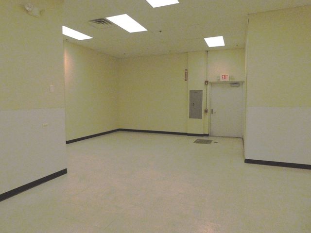 212-238 RANDALL Road, South Elgin, IL 60177