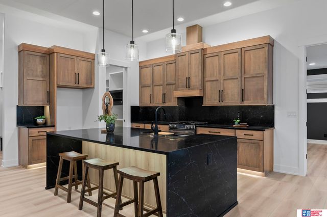 3650 Wilderness Hills Boulevard, Lincoln, NE 68516