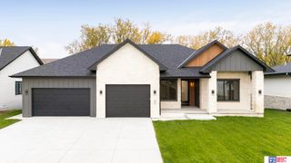 3650 Wilderness Hills Boulevard, Lincoln, NE 68516