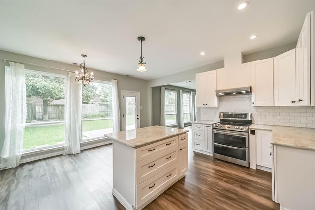 6219 Summerville Lane, Houston, TX 77041