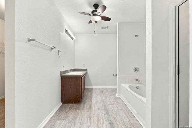 4411 WRANGLER RUN, San Antonio, TX 78223