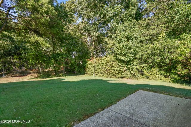 107 Westchester Drive, Little Egg Harbor, NJ 08087