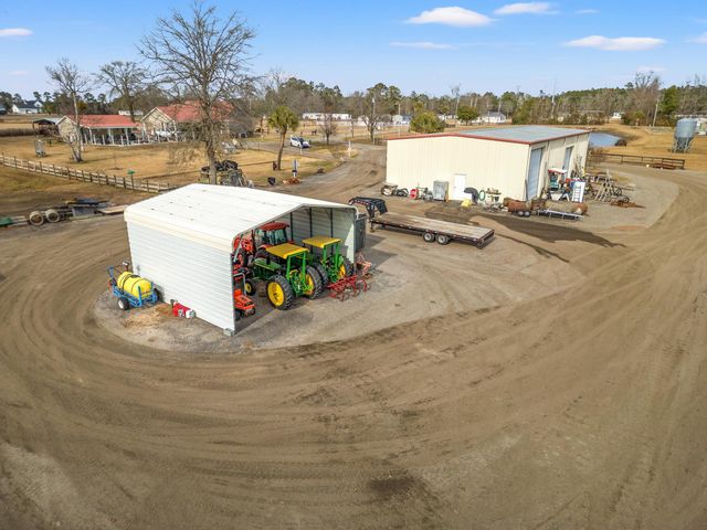 795 Dog Bluff Rd., Galivants Ferry, SC 29544