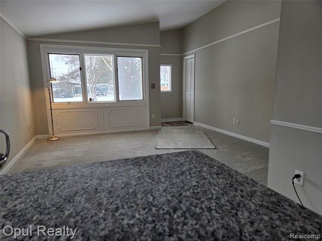 164 Spring Park, Walled Lake, MI 48390