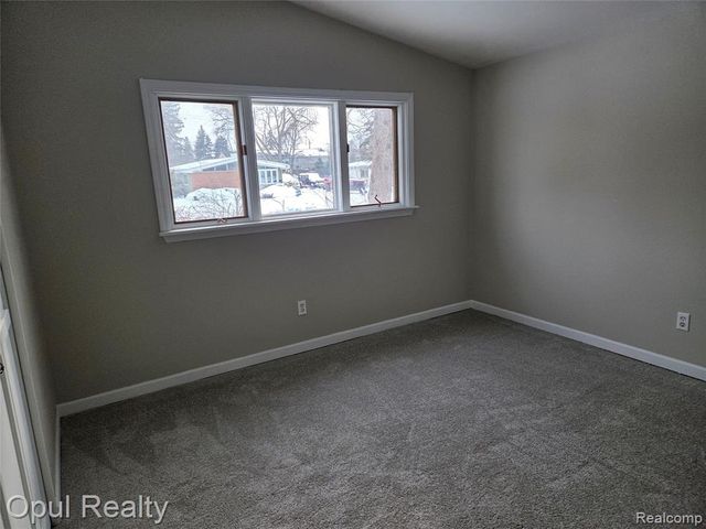 164 Spring Park, Walled Lake, MI 48390