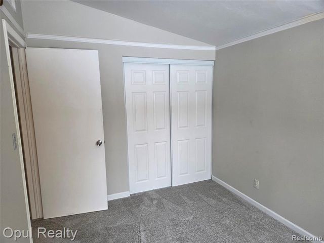 164 Spring Park, Walled Lake, MI 48390