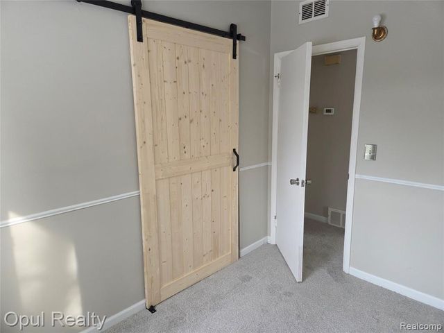 164 Spring Park, Walled Lake, MI 48390