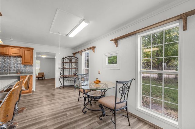 328 Creekview Meadows Drive, Springtown, TX 76082