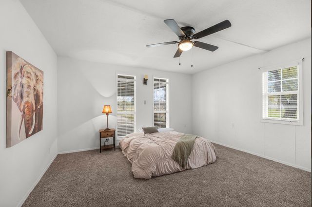 328 Creekview Meadows Drive, Springtown, TX 76082