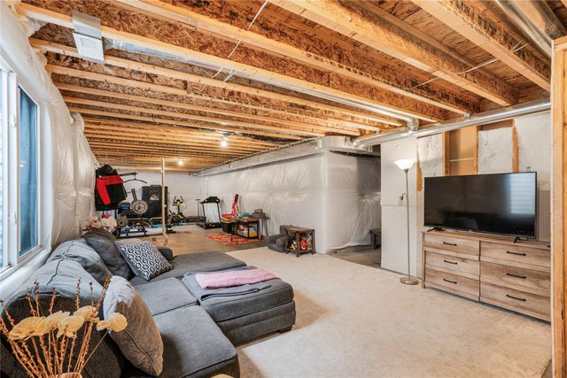 1425 NE Poplar Court, Grimes, IA 50111