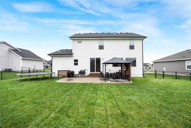 1425 NE Poplar Court, Grimes, IA 50111