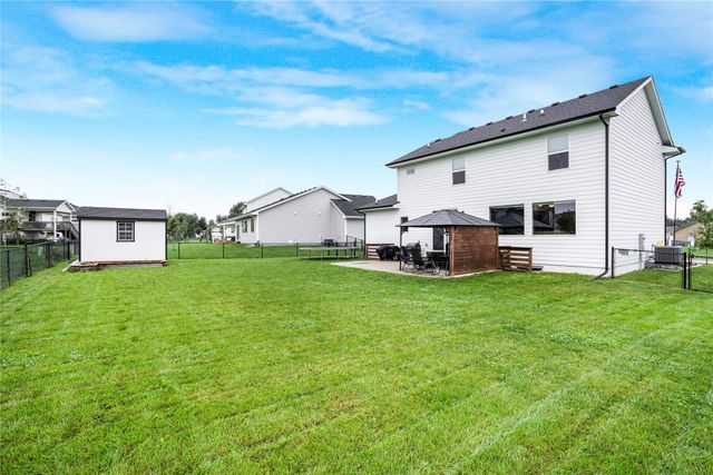 1425 NE Poplar Court, Grimes, IA 50111