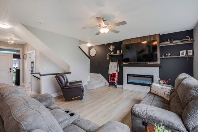 1425 NE Poplar Court, Grimes, IA 50111