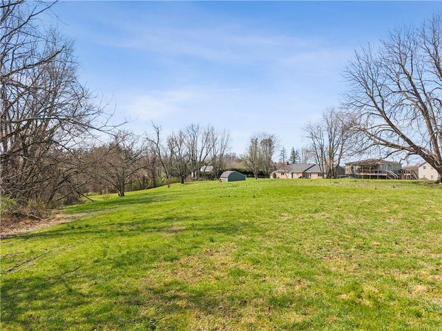 1640 Ridge Rd, Penn Twp, PA 15644
