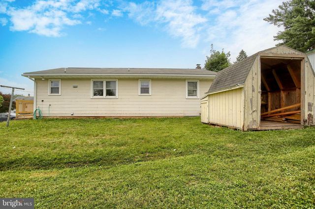 102 5TH ST, Millersburg, PA 17061