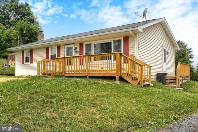 102 5TH ST, Millersburg, PA 17061