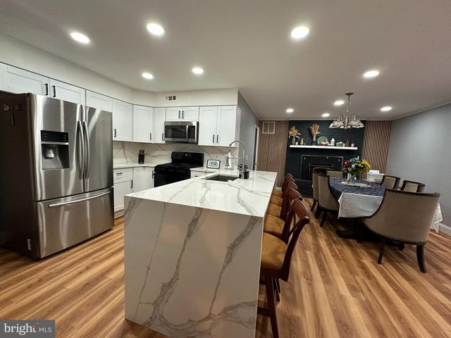 2345 CORKERY LN, Williamstown, NJ 08094