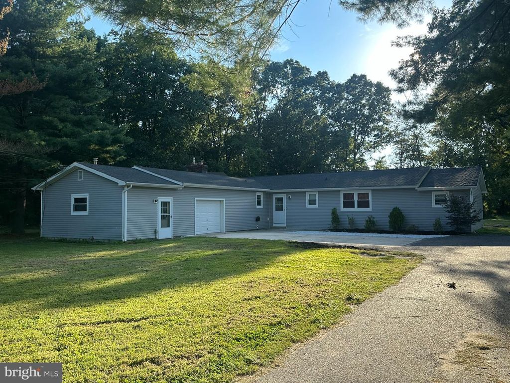 2345 CORKERY LN, Williamstown, NJ 08094